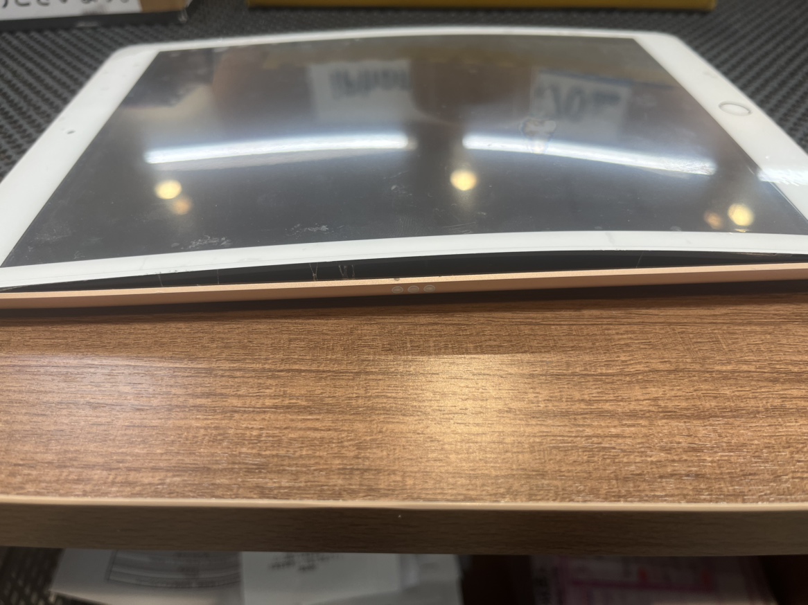 iPad（第7世代）バッテリー交換　横須賀