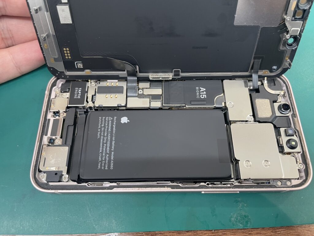iPhone バッテリー交換 横須賀