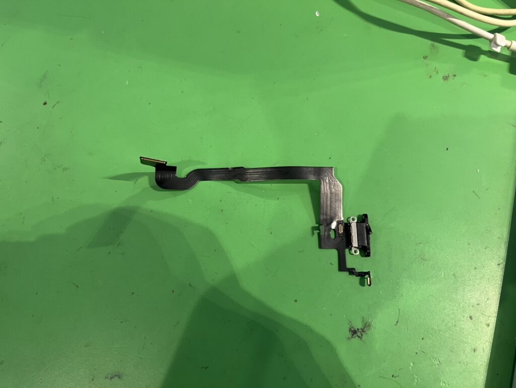 iPhoneX充電口