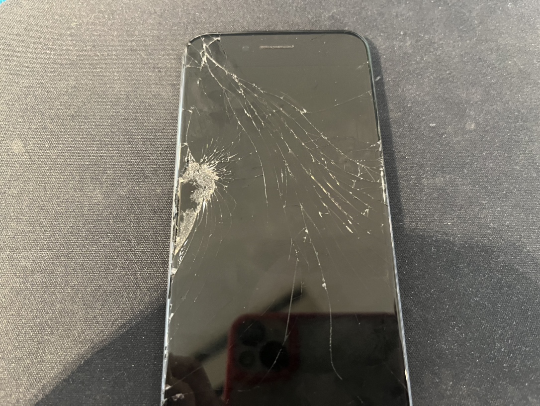 iPhone SE(第3世代) 液晶交換