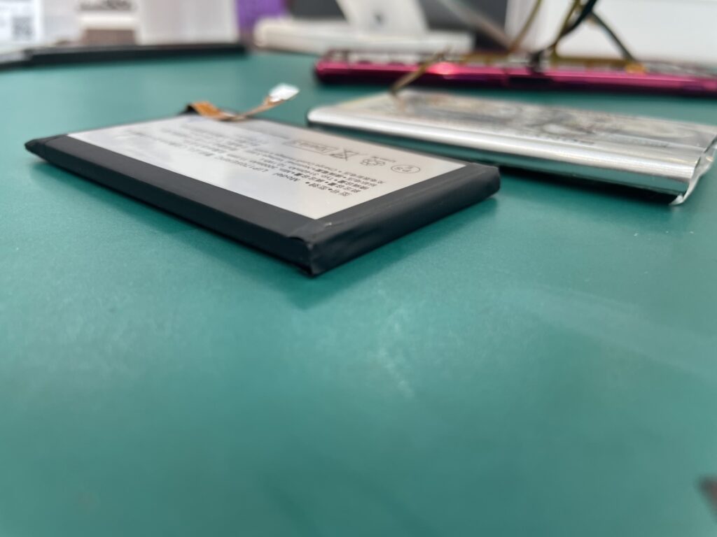 Xperia5 電池交換 横須賀