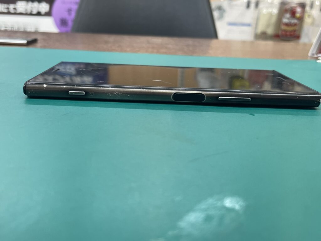 XperiaXZ1 バッテリー膨張 関内