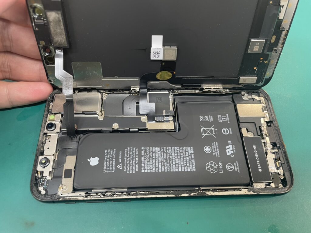 iPhoneXSバッテリー交換　金沢八景