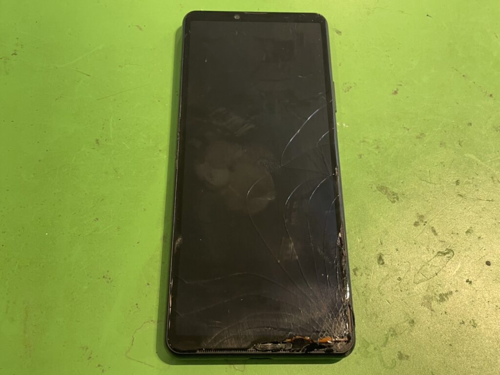 Xperia10Ⅲ画面交換　即日