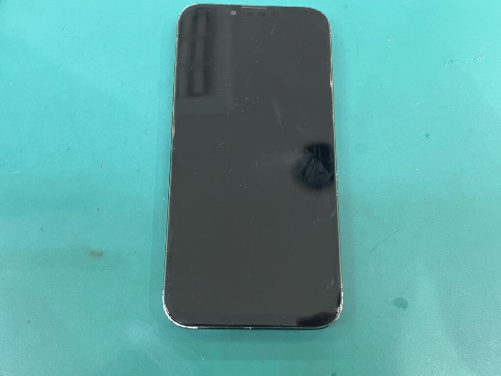 iPhone13 液晶画面交換 横須賀