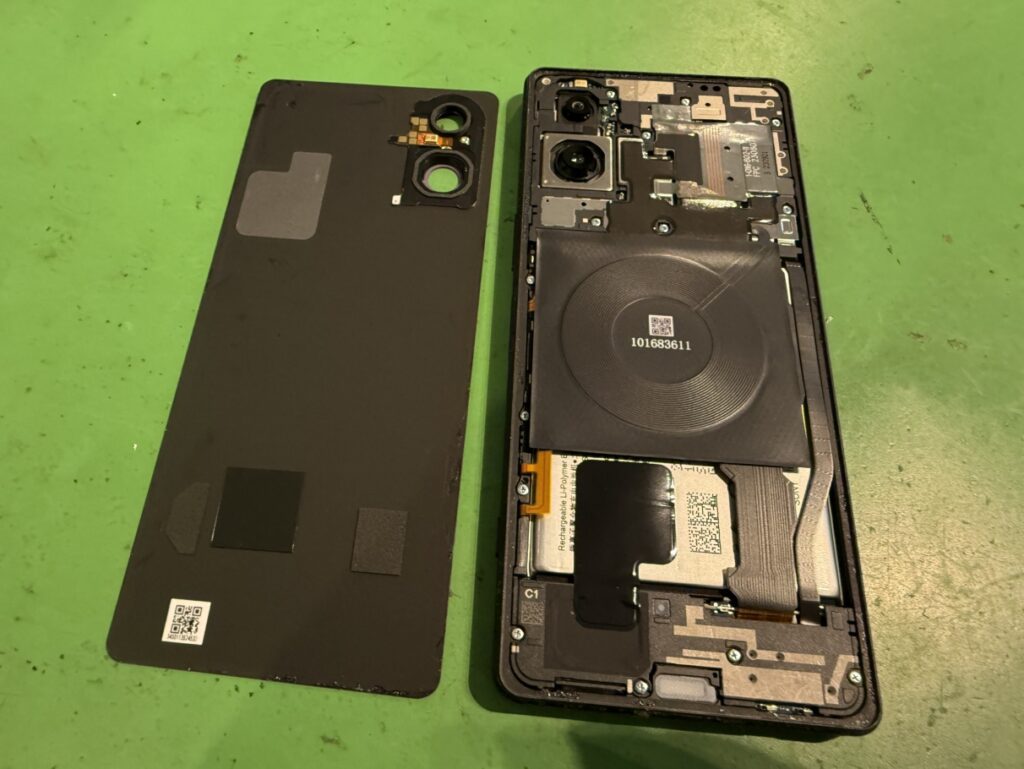 Xperia 5Ⅴ　分解　関内