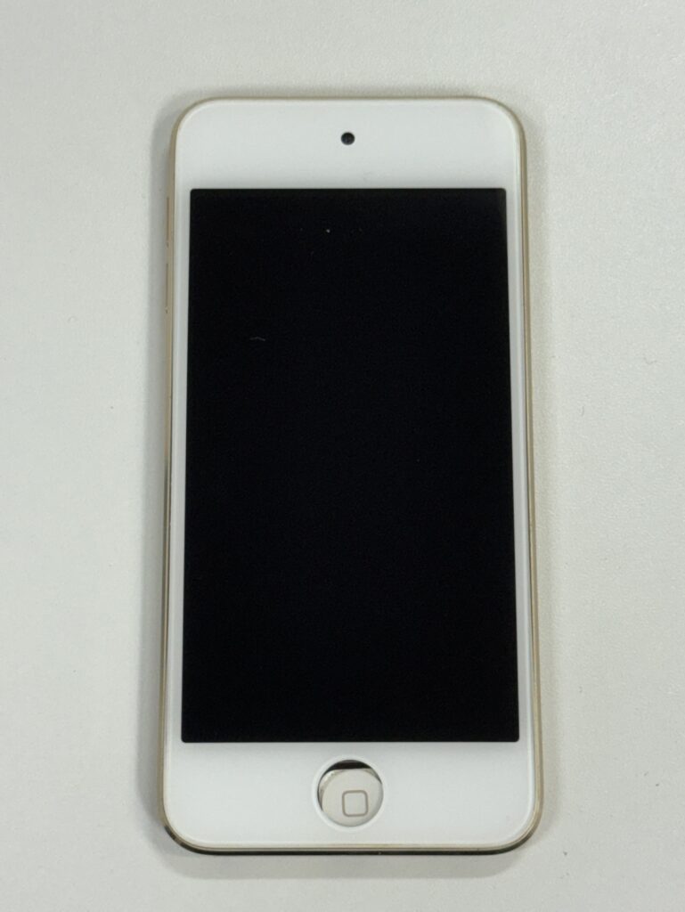 バッテリー膨張修理前のiPodTouch6