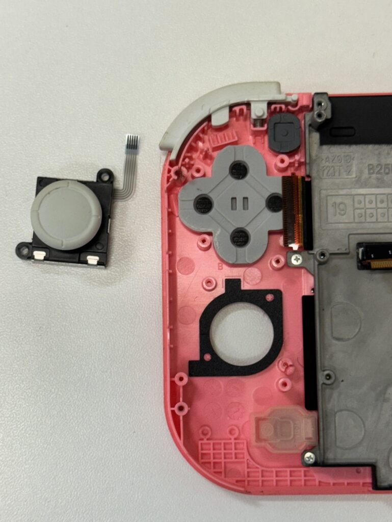 SwitchLiteのアナログスティック交換②