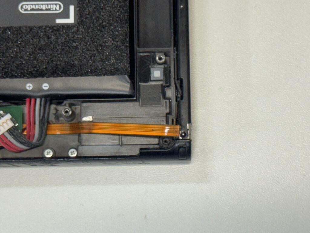 SwitchOLED本体レール交換左②