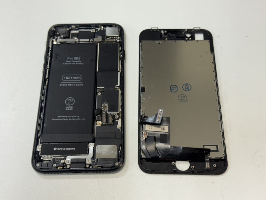 iPhoneSE2 画面交換修理②