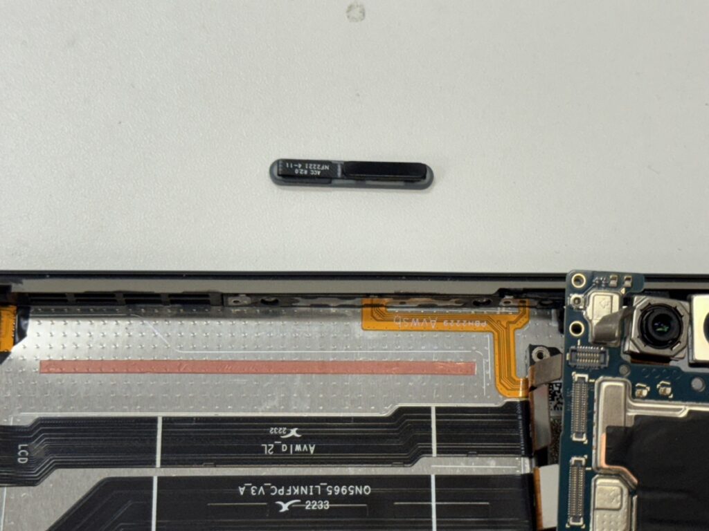 Xperia10Ⅳ電源ボタン交換②
