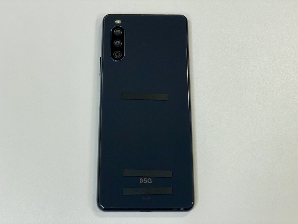  Xperia 10Ⅲ 背面割れ　馬車道