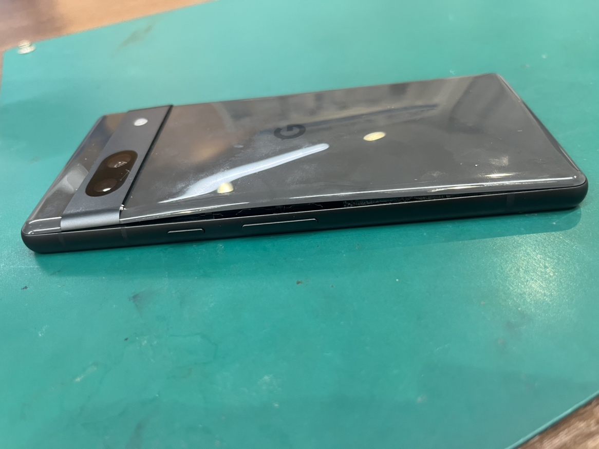Google Pixel 7a 電池交換　横須賀