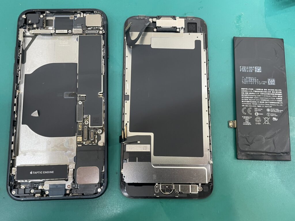 iPhoneSE（第3世代）バッテリー交換　伊勢佐木長者町