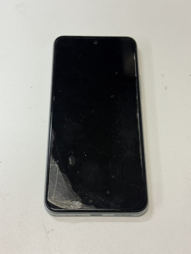 Xiaomi Redmi Note 10 JE 基板移植 修理 関内 桜木町 修理前