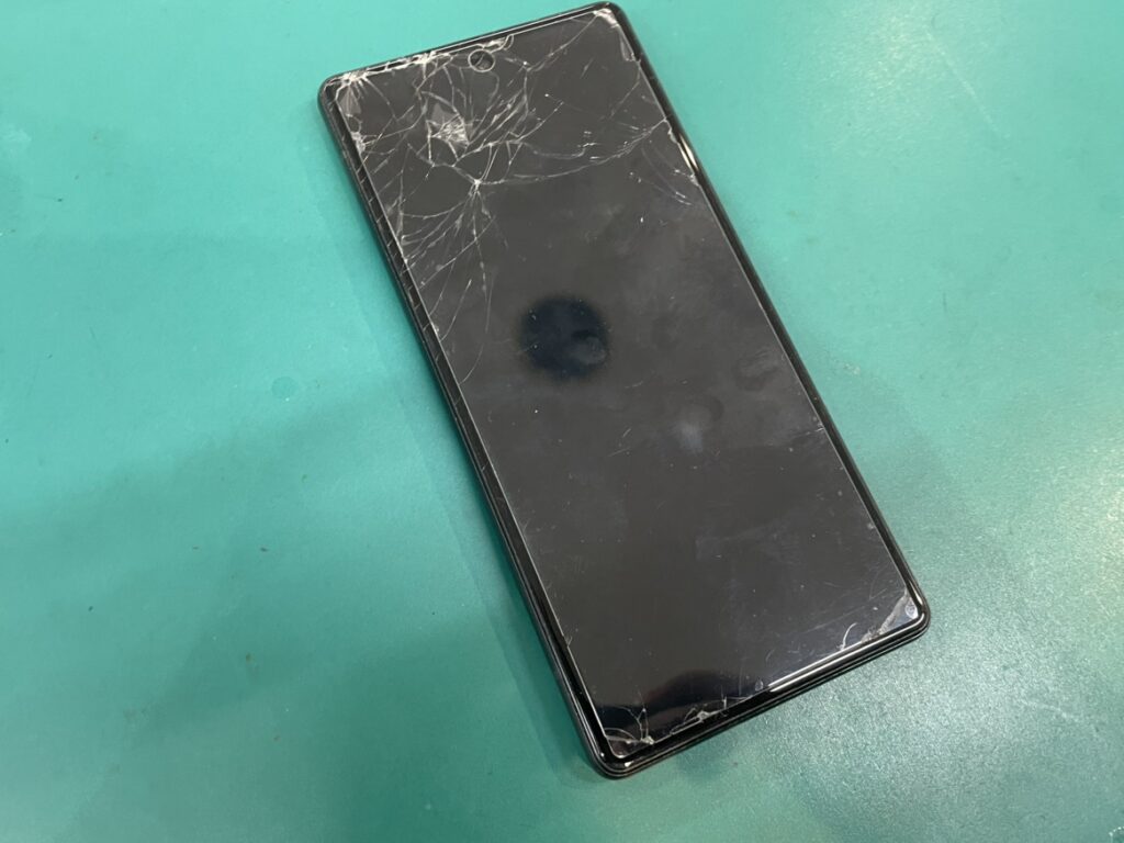 Pixel7a液晶画面交換 横須賀