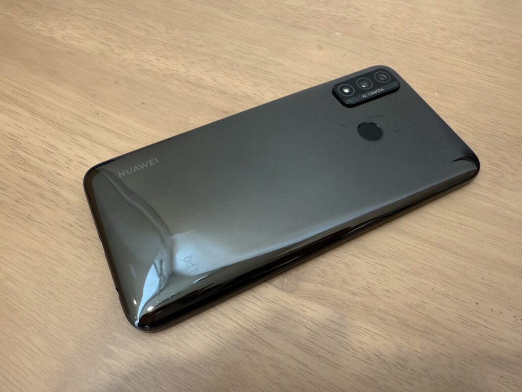 HUAWEI nova lite 3 バッテリー膨張 関内