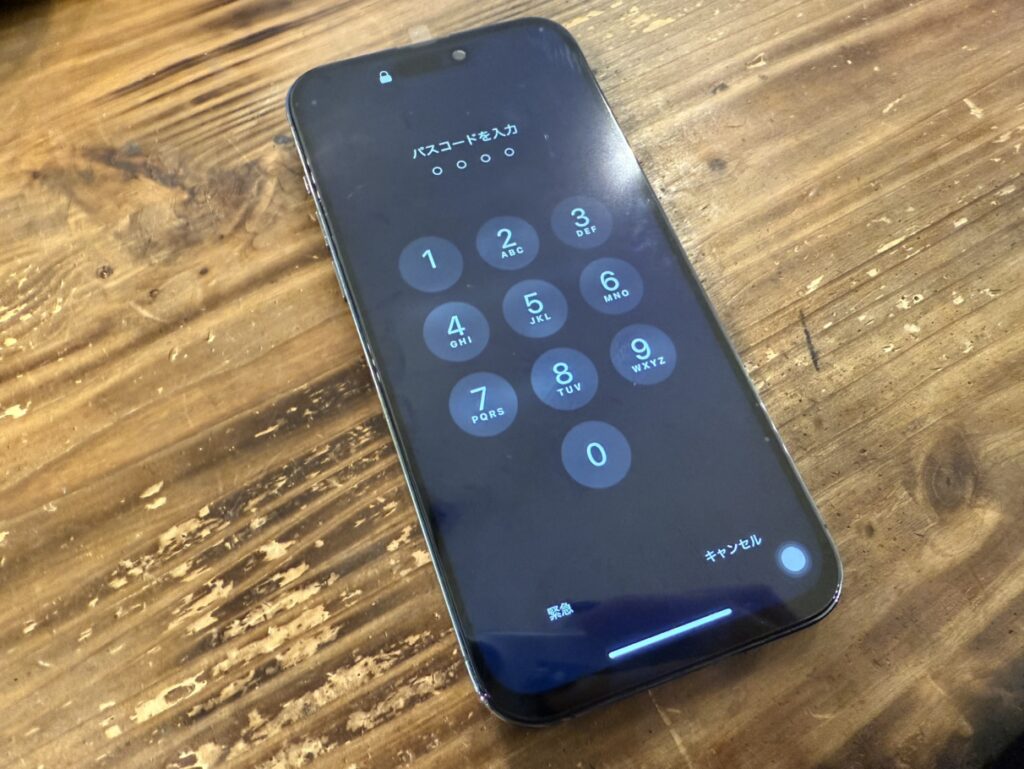 iPhone 14 Pro 画面交換 関内