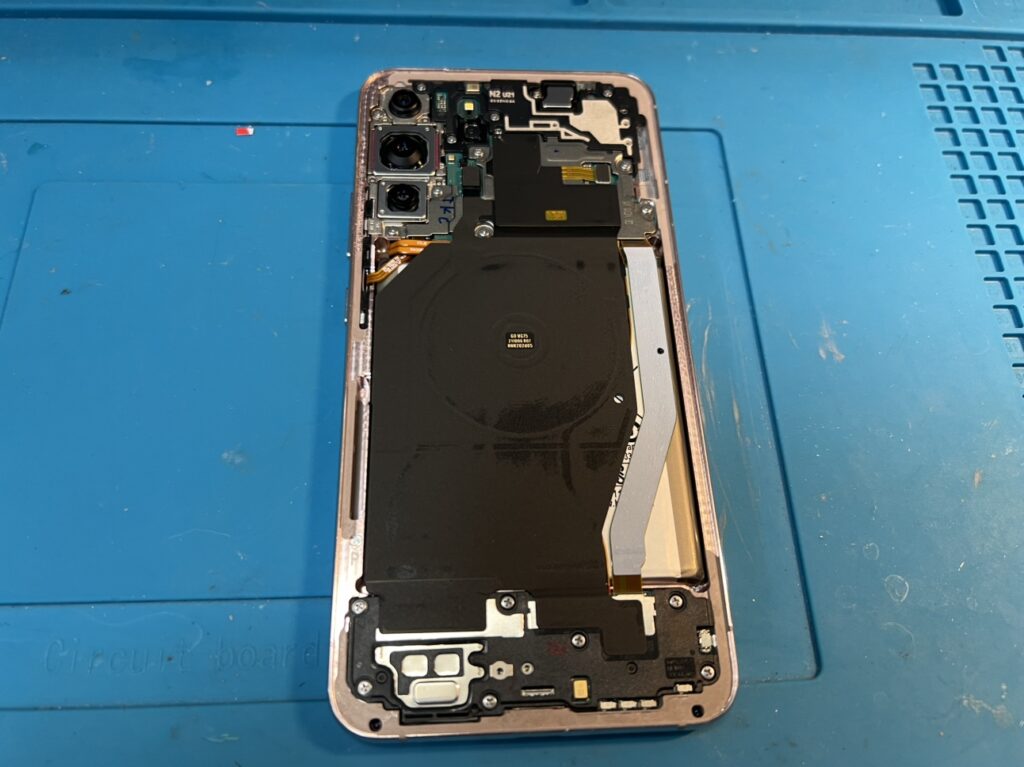 Galaxy S22+ 内部確認