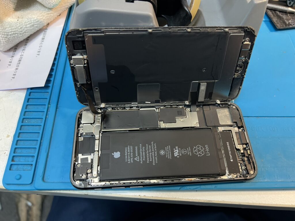 iPhone SE(第2世代)内部