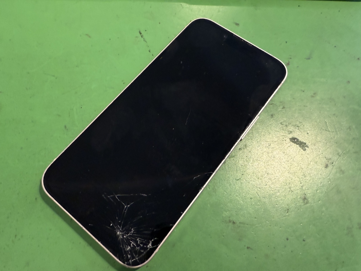 iPhone 画面修理　関内