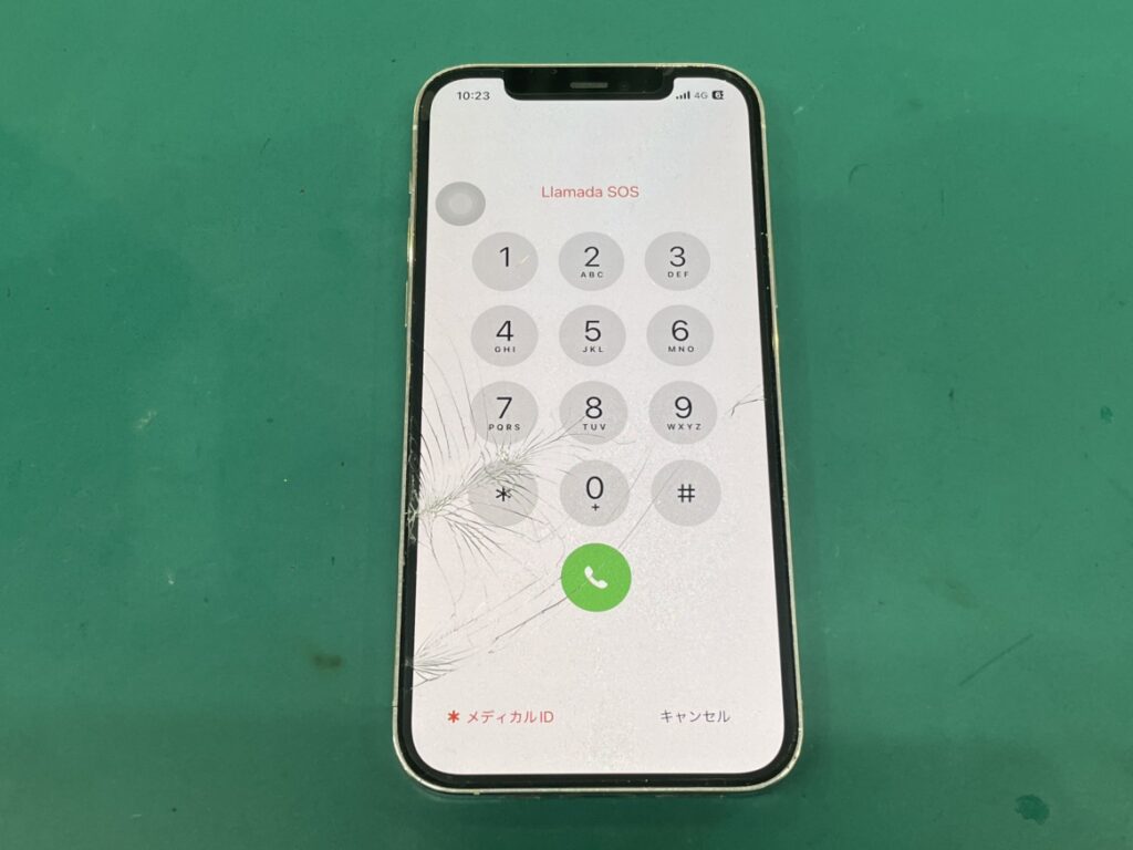 iPhone12タッチ不良　三浦