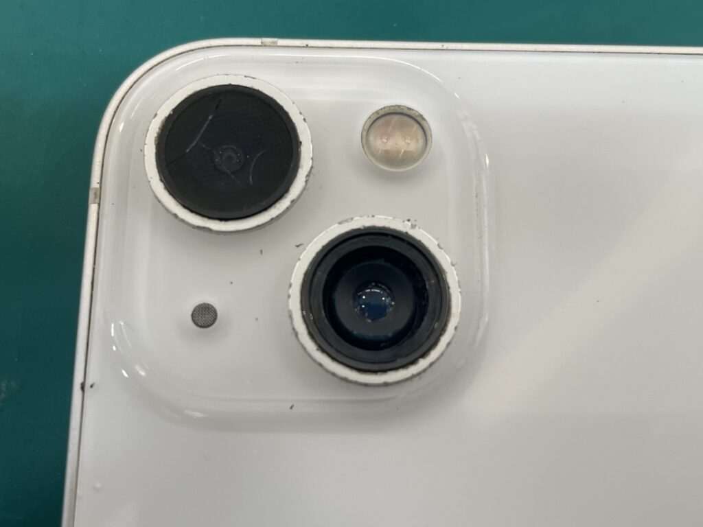 iPhone13カメラレンズ割れ 関内