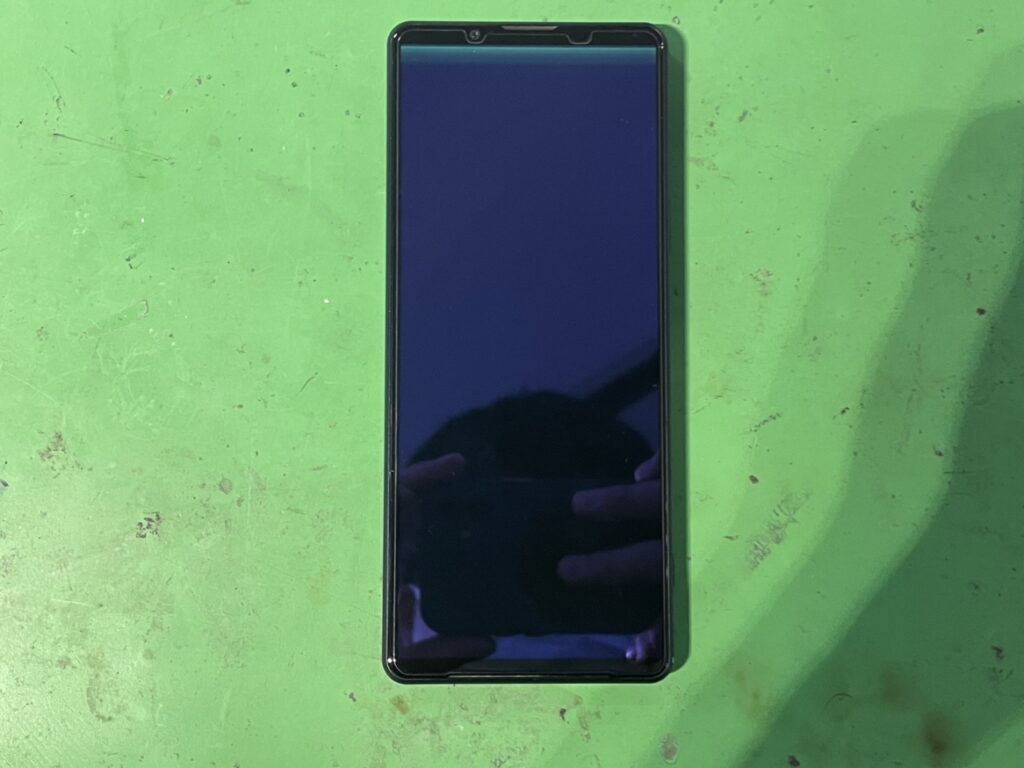 Xperia1Ⅲ液晶画面交換　関内