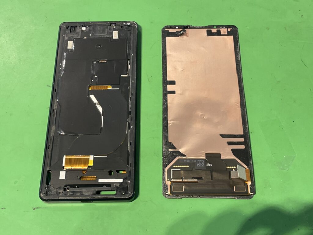 Xperia1Ⅲ液晶画面交換　横浜