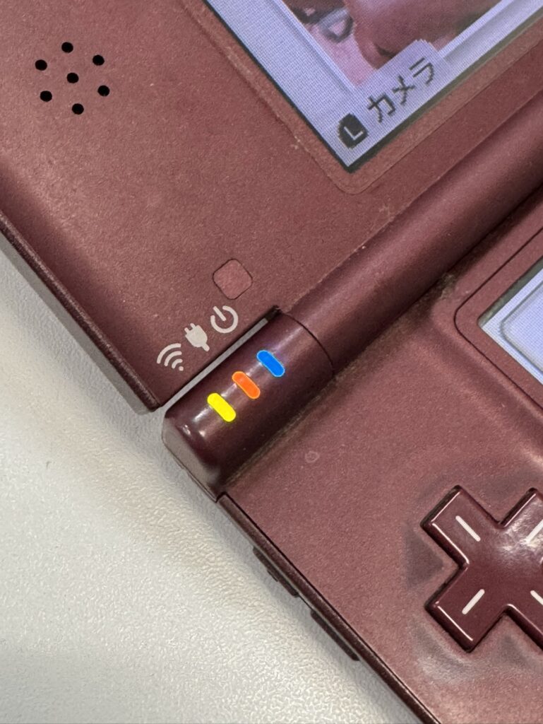 DSi LL 関内 充電口交換 修理後