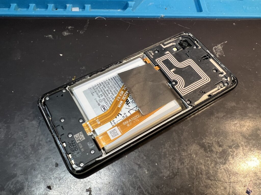 Galaxy A22 5G 内部