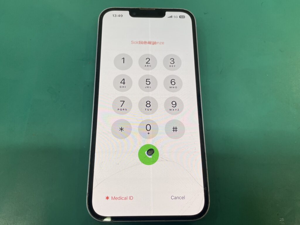 iPhone14Plus液晶画面交換　即日対応