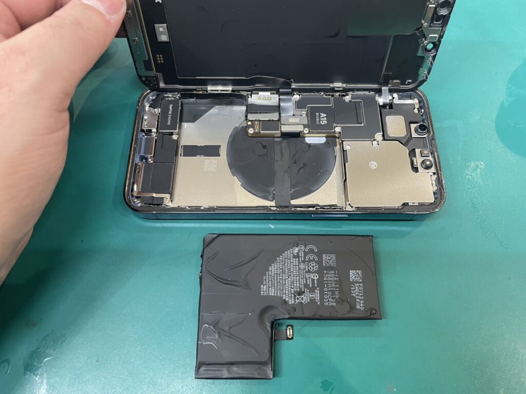 iPhone13Pro　電池交換　即日