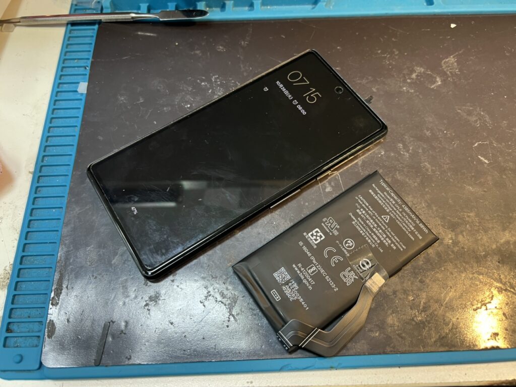 バッテリー交換が完了し正常に起動したPixel 7aの動作確認画面