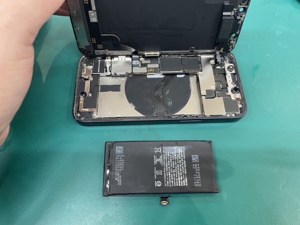 iPhone12miniバッテリー交換 横須賀