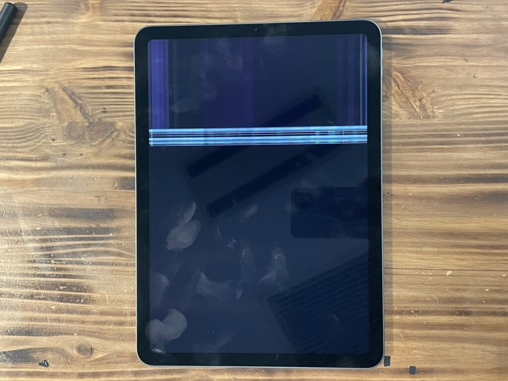 iPad Air4 画面故障　関内