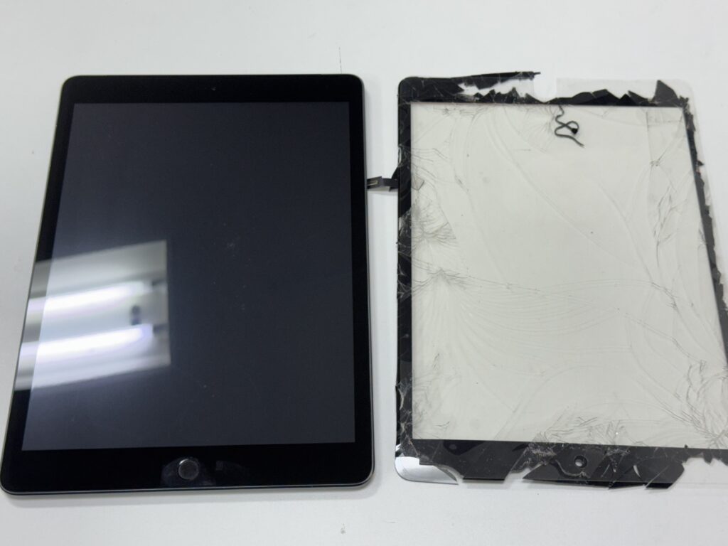 30分でガラス交換が完了し、ピカピカに直ったiPad 第9世代。