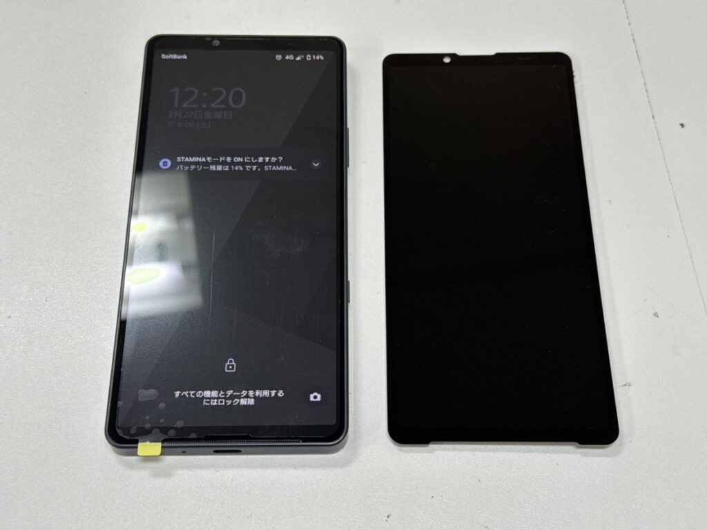 30分で画面交換が完了し、正常に液晶が表示されるようになったXperia 10 VII。