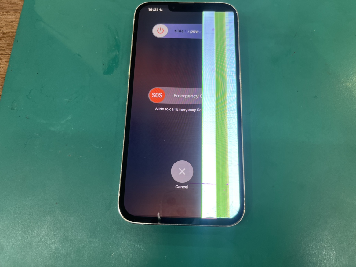 iPhone 13 Pro Max 画面交換 横須賀 即日修理
