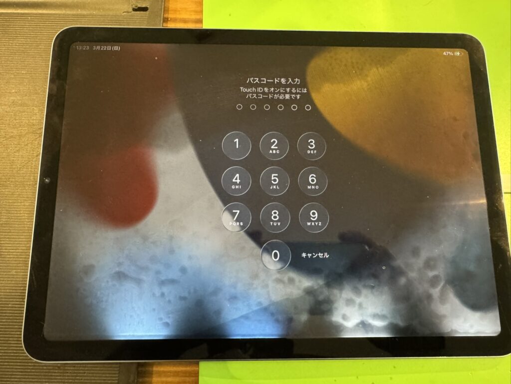 洗浄と乾燥を経て無事にデータが残った状態で復旧したiPad Air 4