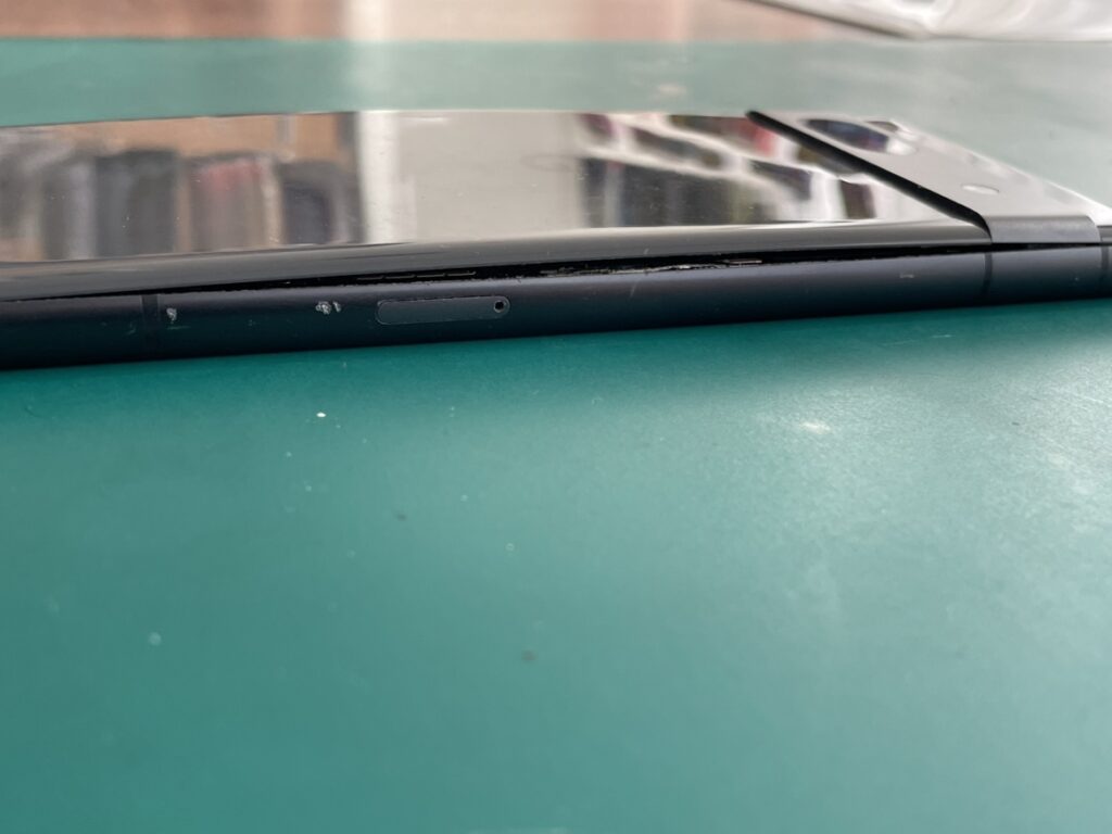 GooglePixel7a バッテリー膨張 横須賀 即日修理