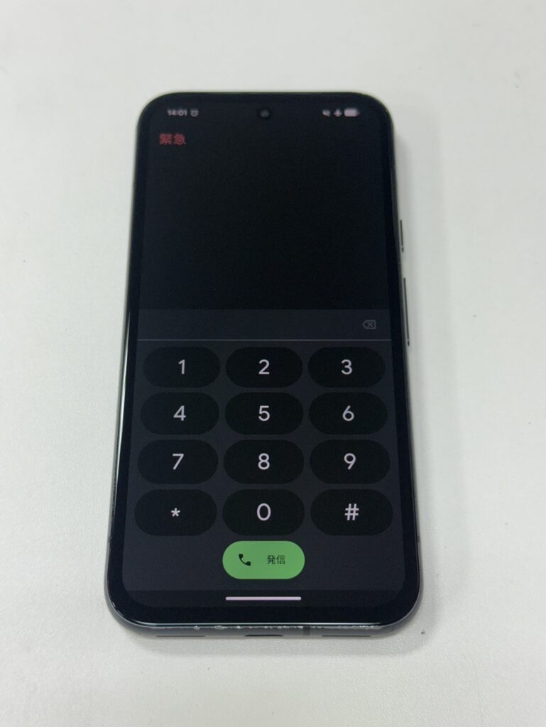 30分で画面交換が完了したPixel 8。
