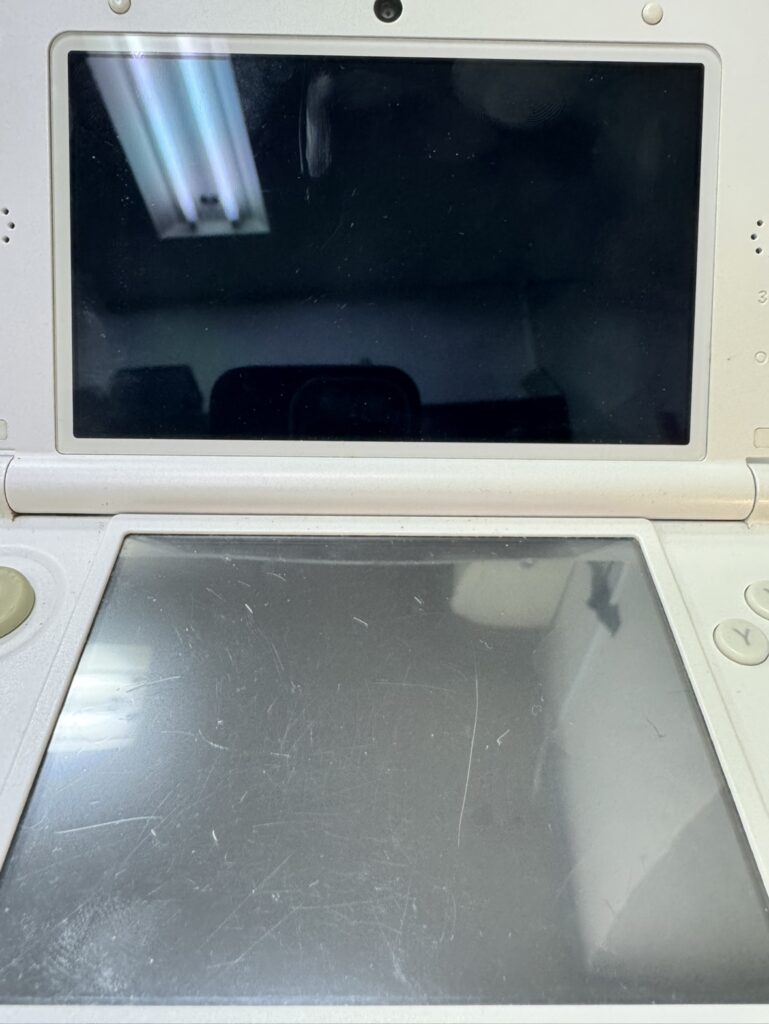 カメラが起動しなくなった3DS LL。