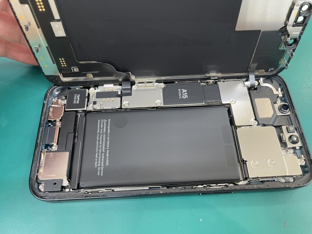 iPhone13 電池交換 横須賀 即日修理対応