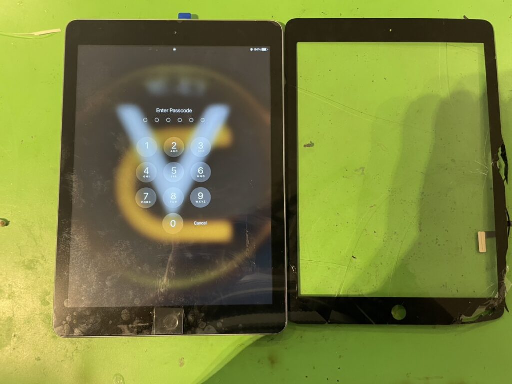 iPad第6世代　画面交換が完了した状態