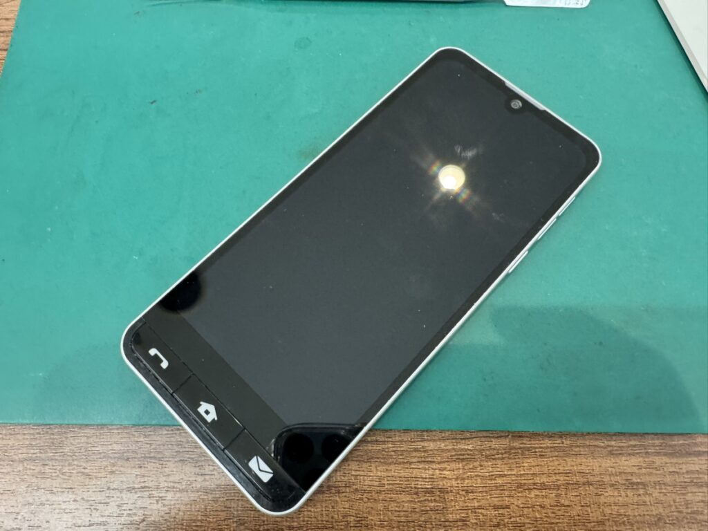 横須賀の店舗で受付した充電の減りが早いBasio Active2
