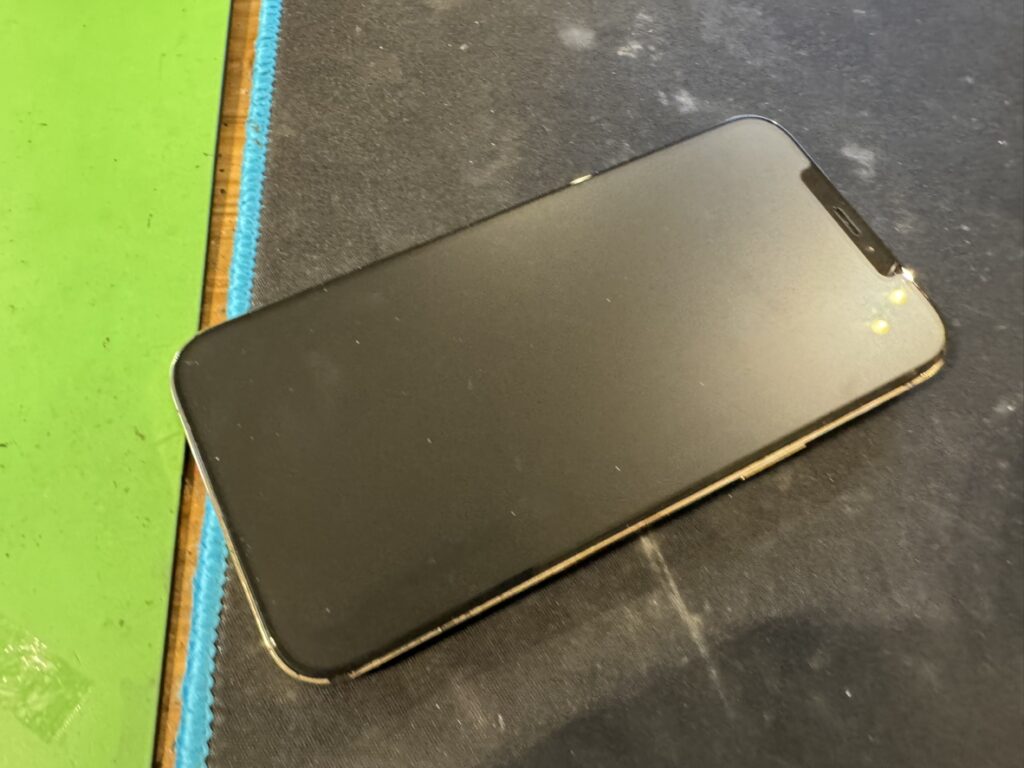 横浜市中区エリアから受付したバッテリーが劣化したiPhone 12 Pro Max