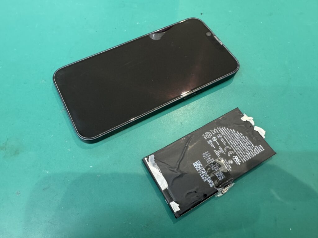 バッテリー交換を終えて最大容量が100%に復活したiPhone