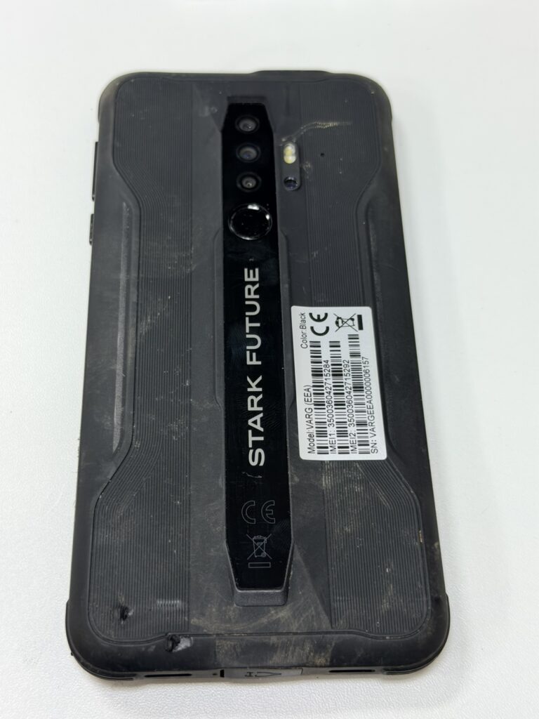 故障したSTARK FUTUREのスマートフォン
