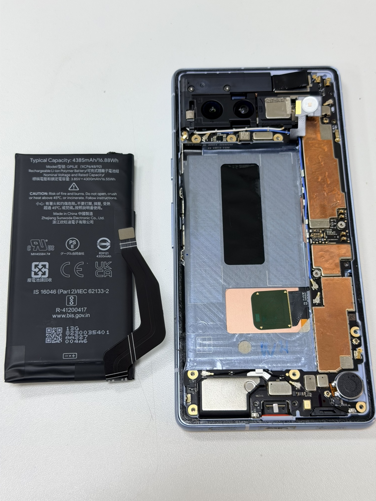 Google pixel 7a 本体　ジャンク背面浮き Pixel 7a】バッテリー膨張・背面浮きも交換で改善！ - Phoenix